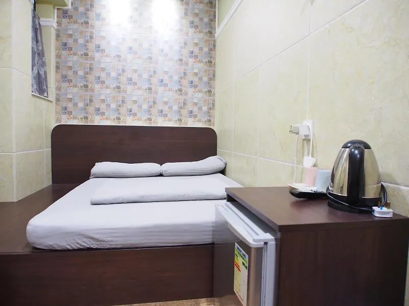Grand Inn Hong Kong 2*,  China