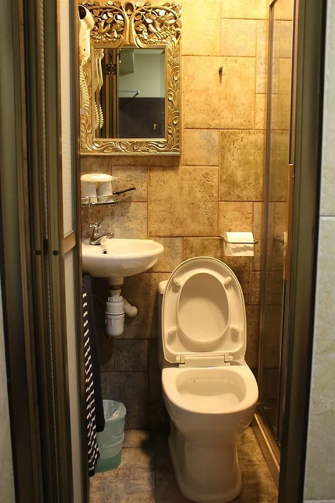 Grand Inn Hong Kong 2*,